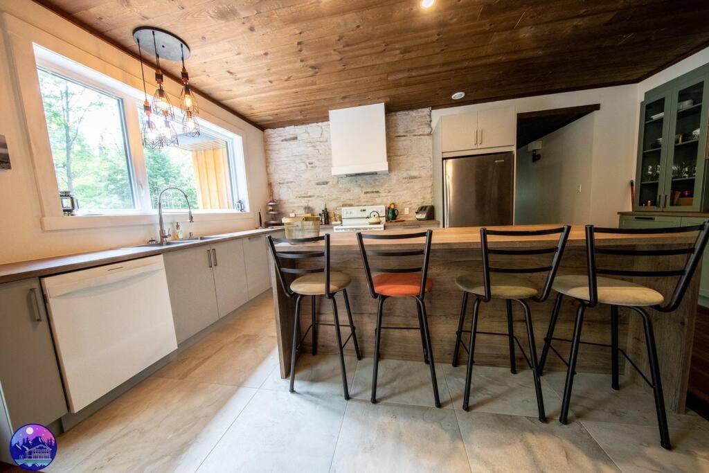 Chalet Deschamps- SPA- Chien accepté- Nature- Estrie Mansonville Esterno foto